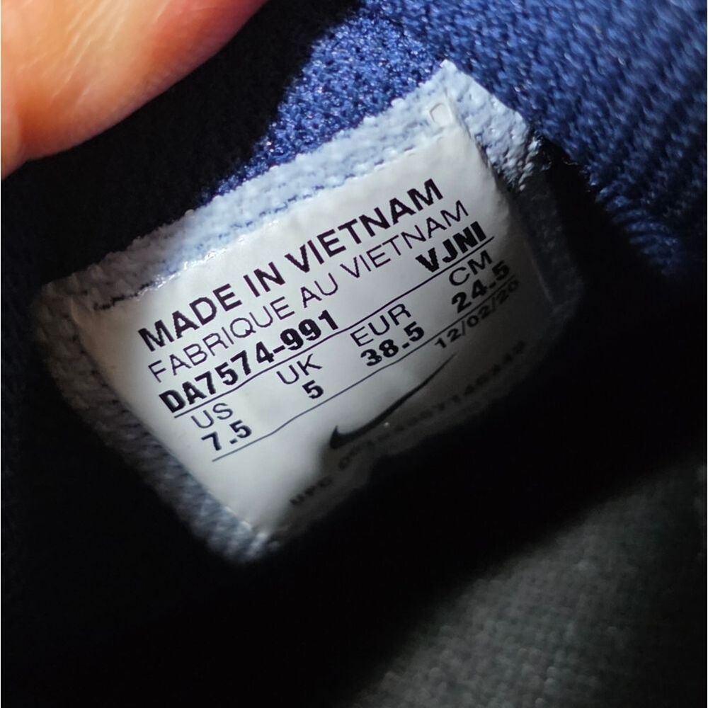 Nike Thinsulate Womens Size 7.5 - Picture 10 of 11